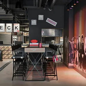 Moxy Hotel Düsseldorf